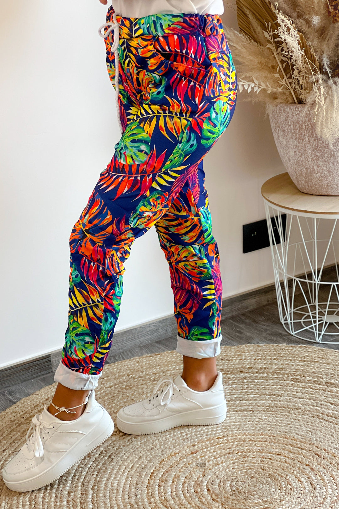 Pantalon Magique Adena Bleu Marine en exclusivité !